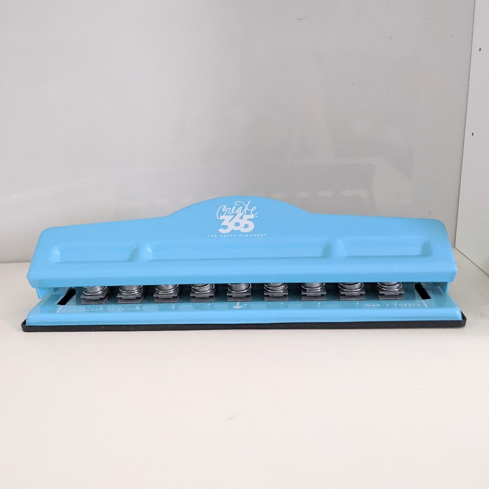 The Happy Planner Paper Punch